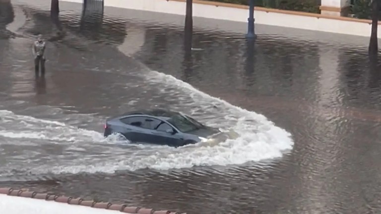 Unstoppable Tesla Model 3 Plowing Through San Diego Flood